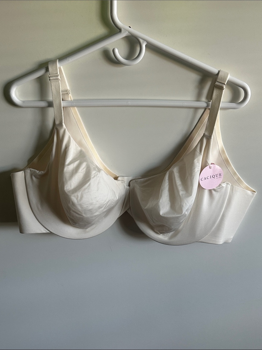 Cacique  Full Coverage Underwire Bra Size 44D